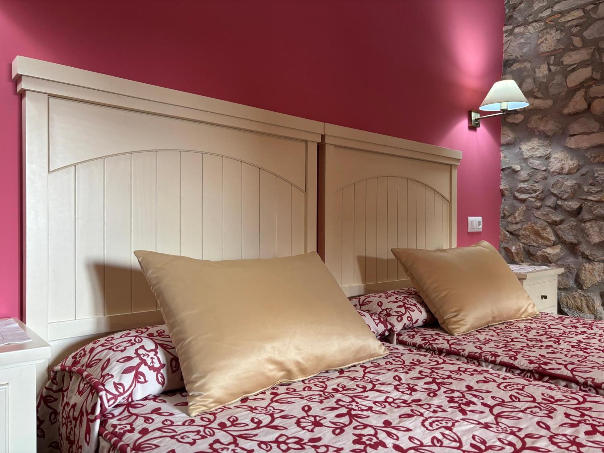 Hotel Casona Los Caballeros Santillana del Mar Kültér fotó