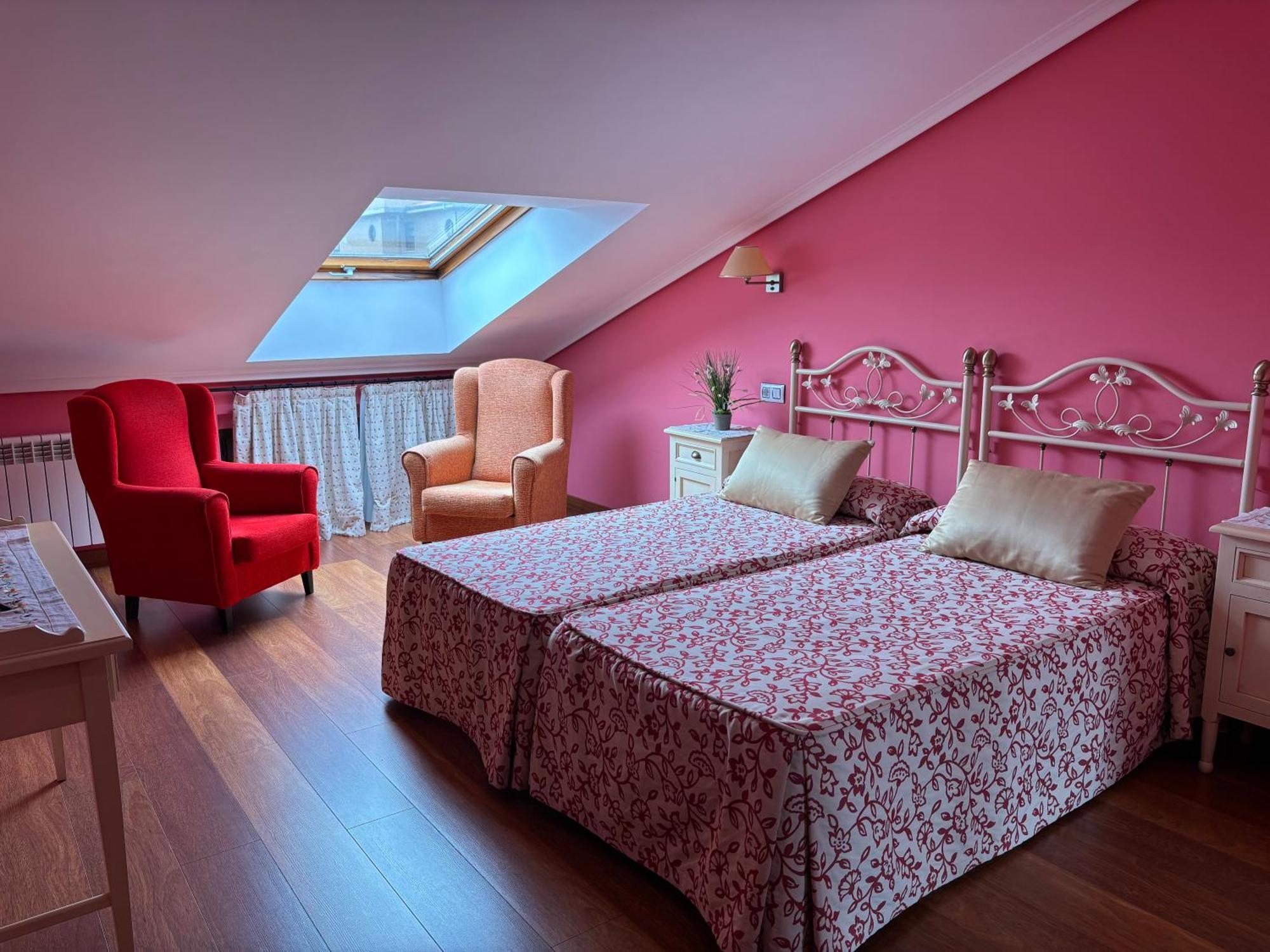 Hotel Casona Los Caballeros Santillana del Mar Kültér fotó